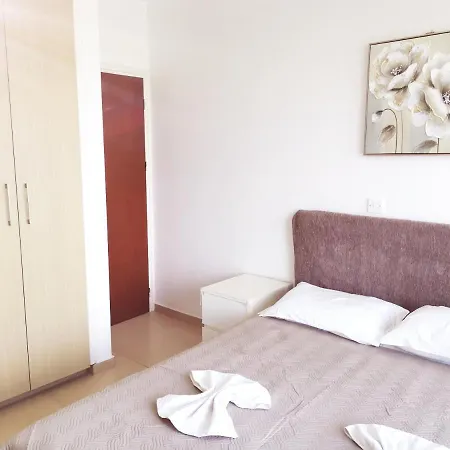 Apartament Nice Little Park Apatment 202