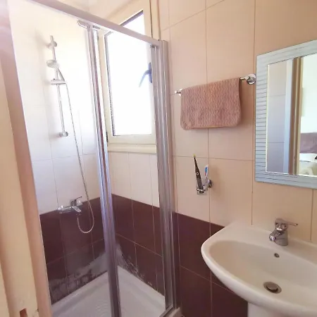 Apartament Nice Little Park Apatment 202